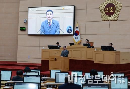 임형석 전남도의원이 10월 23일, 제394회 임시회 제2차 본회의에서 ‘광양만권 산업 경쟁력 확보, 전라남도의 적극적인 역할이 필요하다’는 주제로 5분 자유발언을 하고 있다.