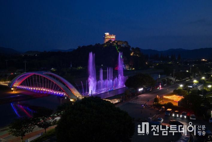 화순꽃강길 음악분수와 개미산 전망대