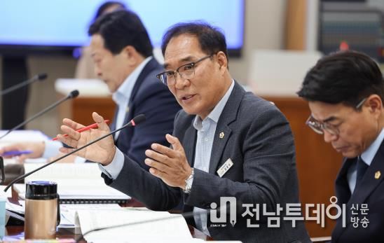 김회식 전라남도의원, 성과평가 없이 반복 투입되는 연구예산… 해양수산과학원 R&D 운영 혁신 필요