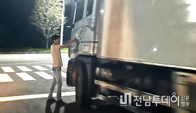 나주시는 주민 생활 안전과 사고 예방을 위해 영업용 화물·여객 자동차 차고지 외 밤샘 주차 단속을 한다.