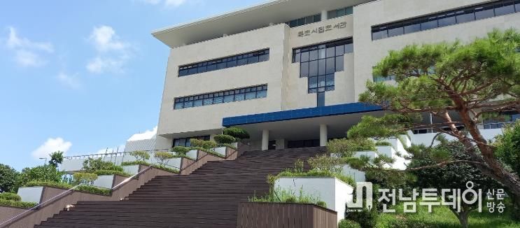 목포시립도서관 전경 사진