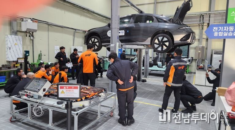 전남소방본부, ‘전기차ㆍ금속물질 화재 대응 전문교육’로 실전 역량 강화 나서