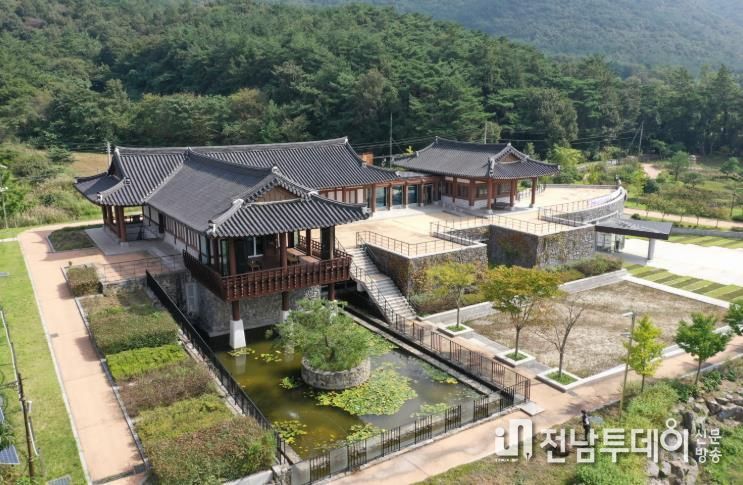고산윤선도유적지 땅끝순례문학관