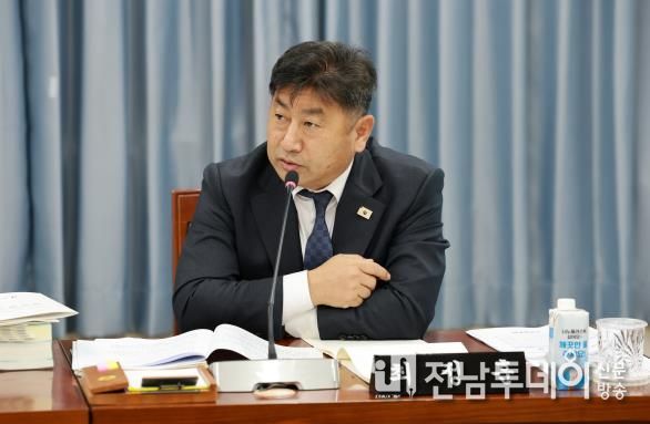 최정훈 전남도의원 “공무직 직종 늘었지만 업무 분장은 모호”