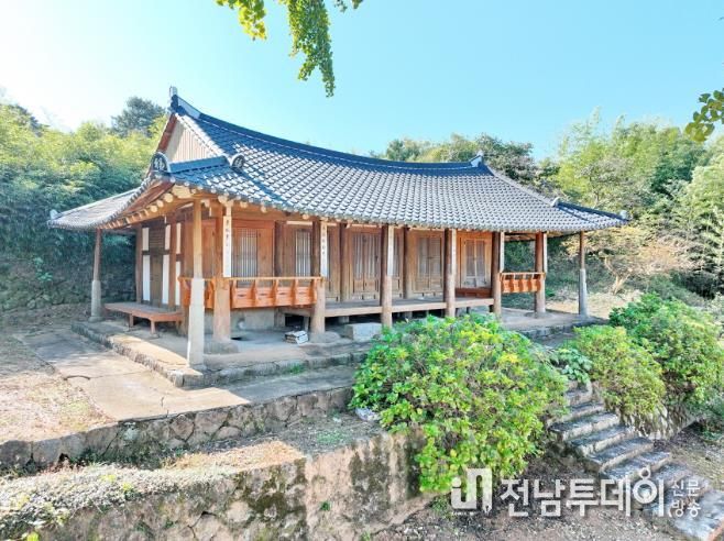 고흥군, 2025년 고흥 향토유산 지정 및 해제 예고 (1) - 대서면에 위치한 세모재 전경