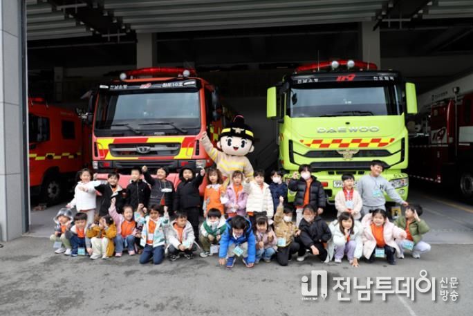 진도소방서, ‘불조심 강조의 달’ 맞아 119청소년단 이동안전체험교실 운영