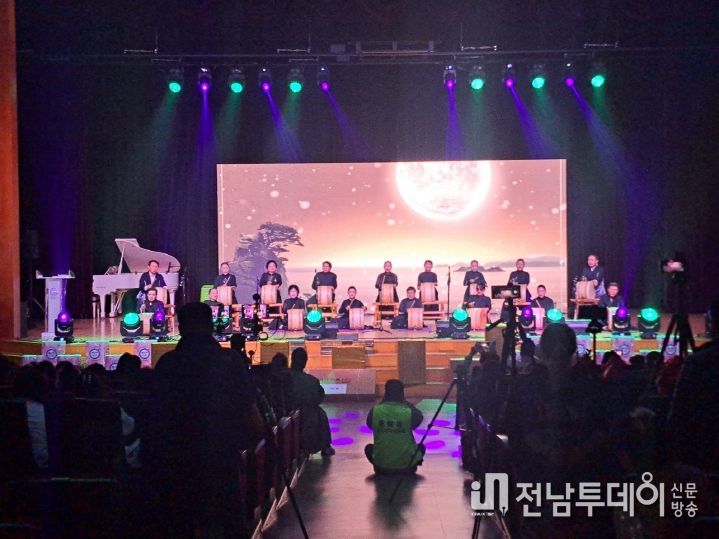 제14회 중마동 주민자치센터 수강생 작품발표회