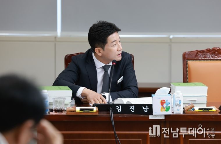 김진남 도의원, ‘질의 방식 지시하는 전남 도청 간부, 도민 대표 무시하는 것’