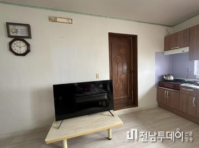 영암군 공직자, 1인 가구에 50인치 텔레비전 기부