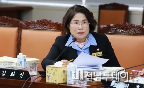 전라남도의회 김화신 의원, 학교예술강사 예산 대폭 감액 지적… 전남 학생 학습권 보장 촉구