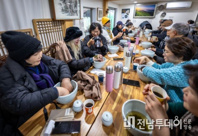 겨울순천, 차(茶)오름 팸투어 개최”