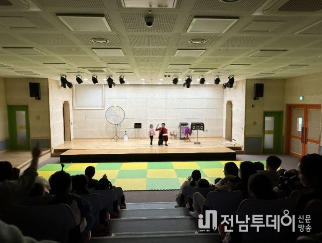 광양시육아종합지원센터, 연말 어린이 마술공연
