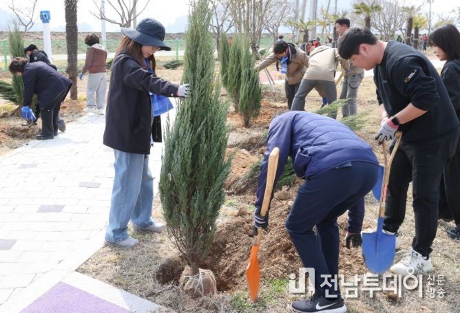 고흥군, 제81회 식목일 나무심기 행사